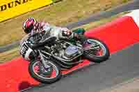 Vintage-motorcycle-club;eventdigitalimages;mallory-park;mallory-park-trackday-photographs;no-limits-trackdays;peter-wileman-photography;trackday-digital-images;trackday-photos;vmcc-festival-1000-bikes-photographs